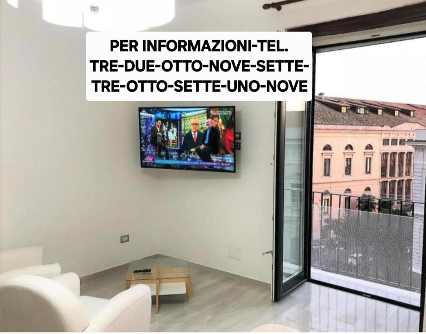 Al Teatro Verdi Luxury Apartment Salerno Exterior foto